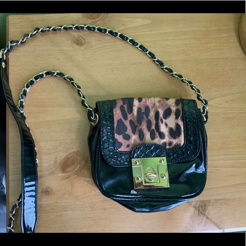 Apt. 9 leopard print/ chain strap purse